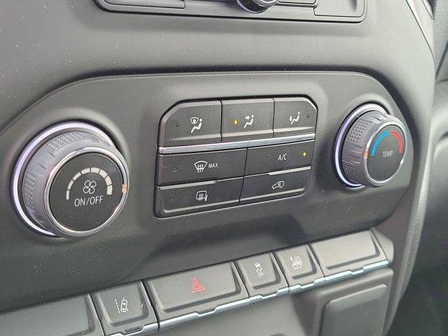 Used 2025 Chevrolet Silverado 2500 Custom image 34