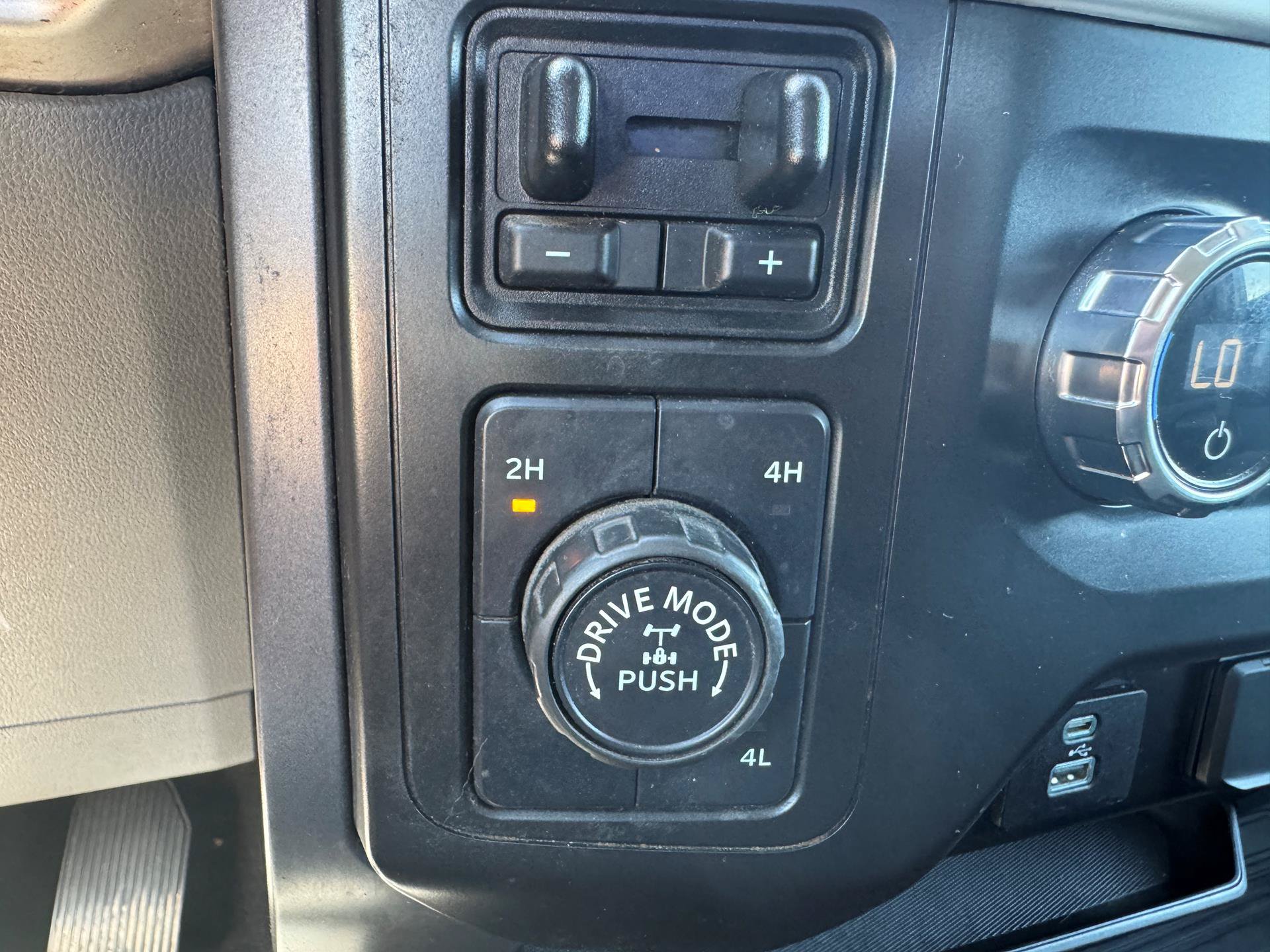 Used 2021 Ford F150 XLT w/ Equipment Group 301A Mid AWD/4WD image 17