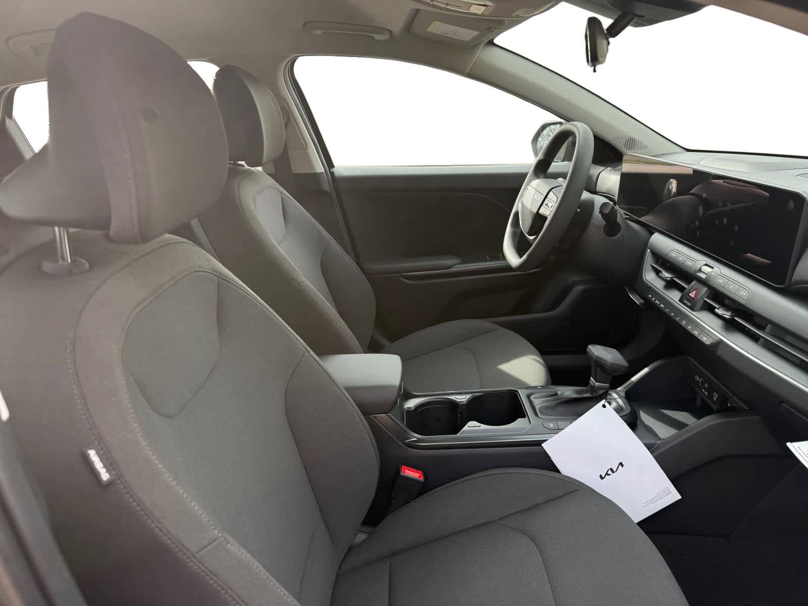 New 2026 Kia K4 LXS image 15