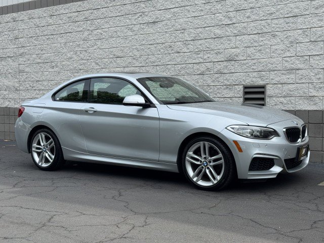 Used 2016 BMW 228i xDrive Coupe AWD/4WD image 4