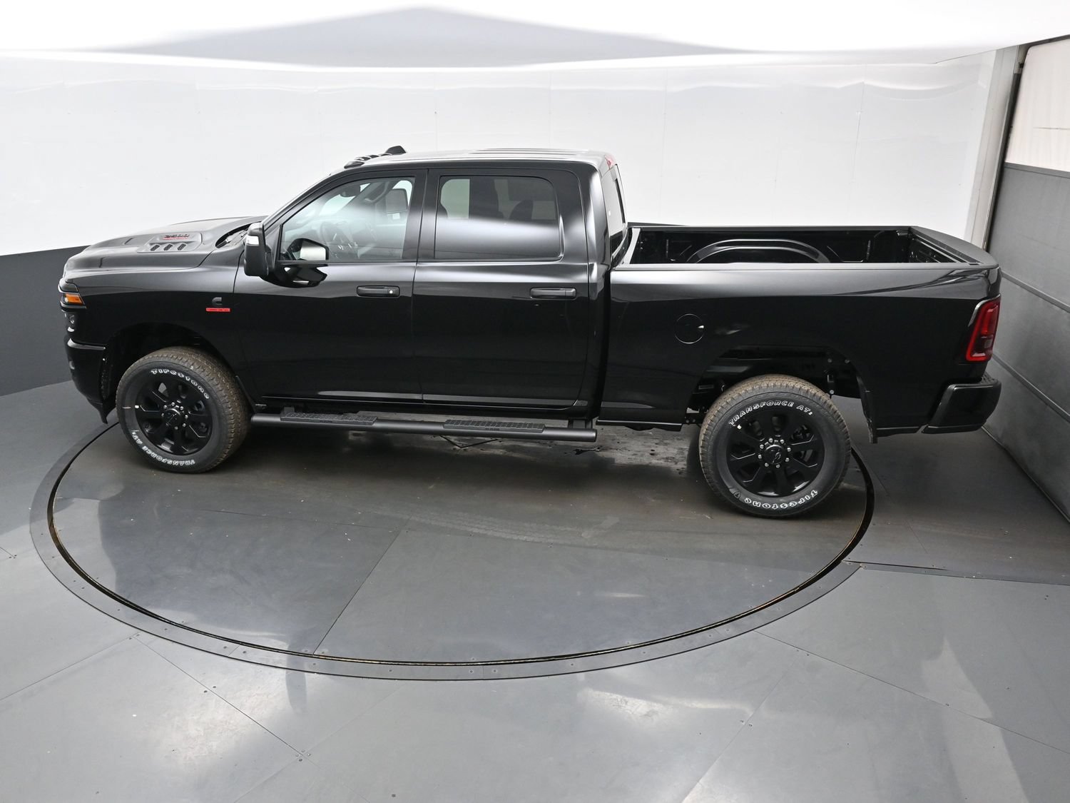 New 2026 RAM 2500 Tradesman AWD/4WD image 22