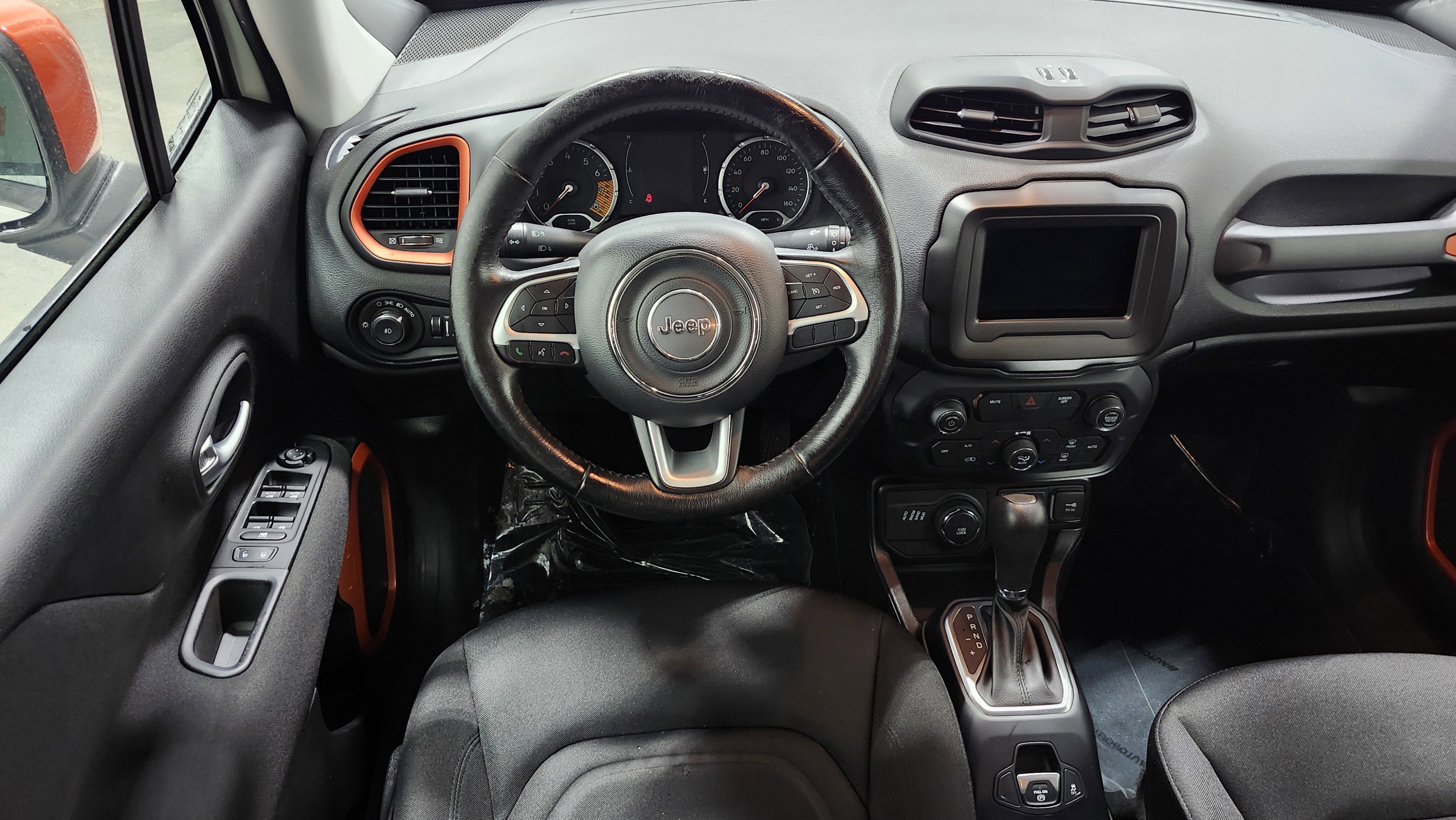 Used 2020 Jeep Renegade Latitude image 23