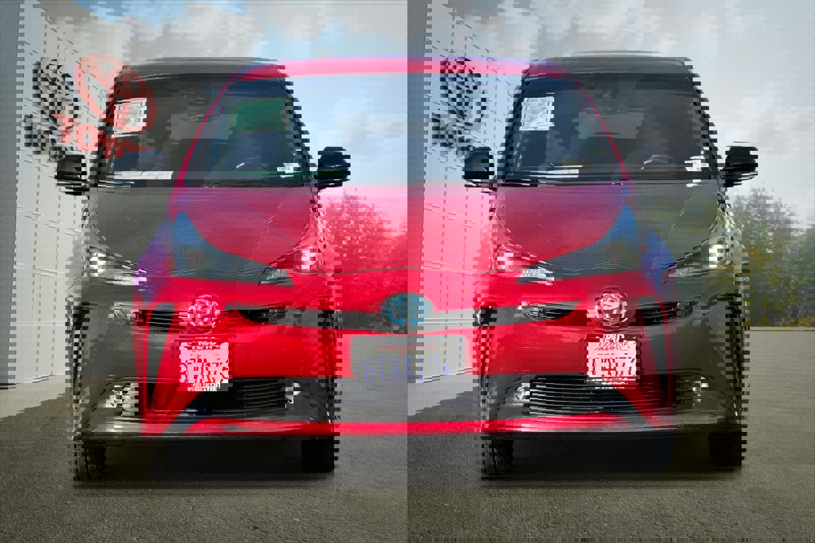 Certified 2021 Toyota Prius L Eco image 8