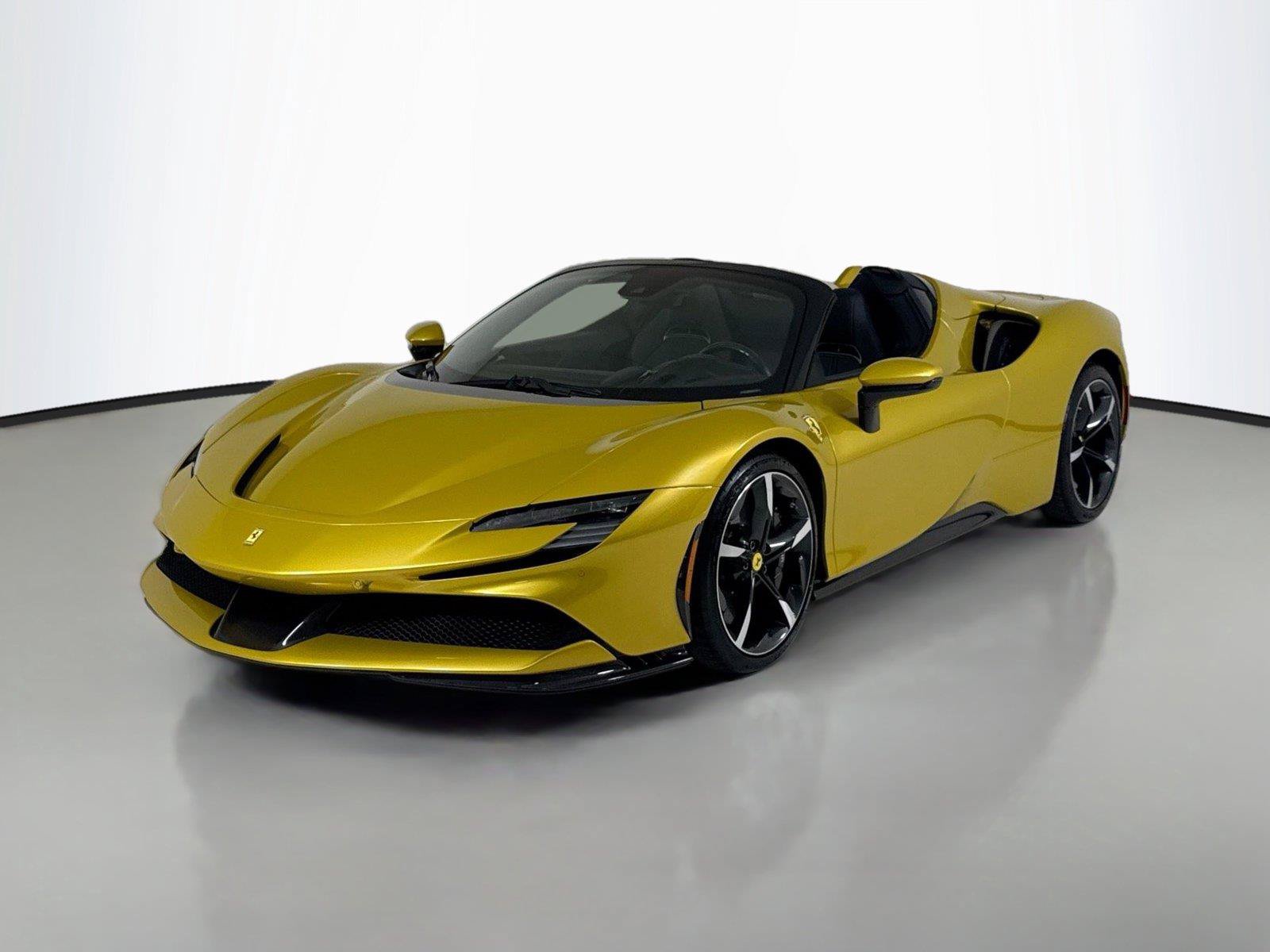Used 2022 Ferrari SF90 Spider AWD/4WD image 10