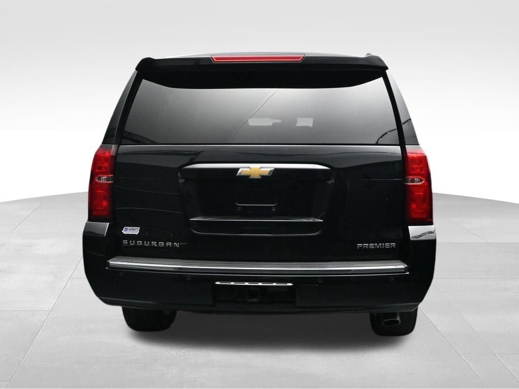 Used 2019 Chevrolet Suburban Premier w/ Premier Plus Edition RWD image 4
