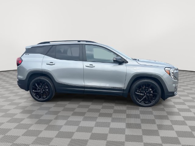 Certified 2024 GMC Terrain SLE w/ Driver Convenience Package FWD image 14