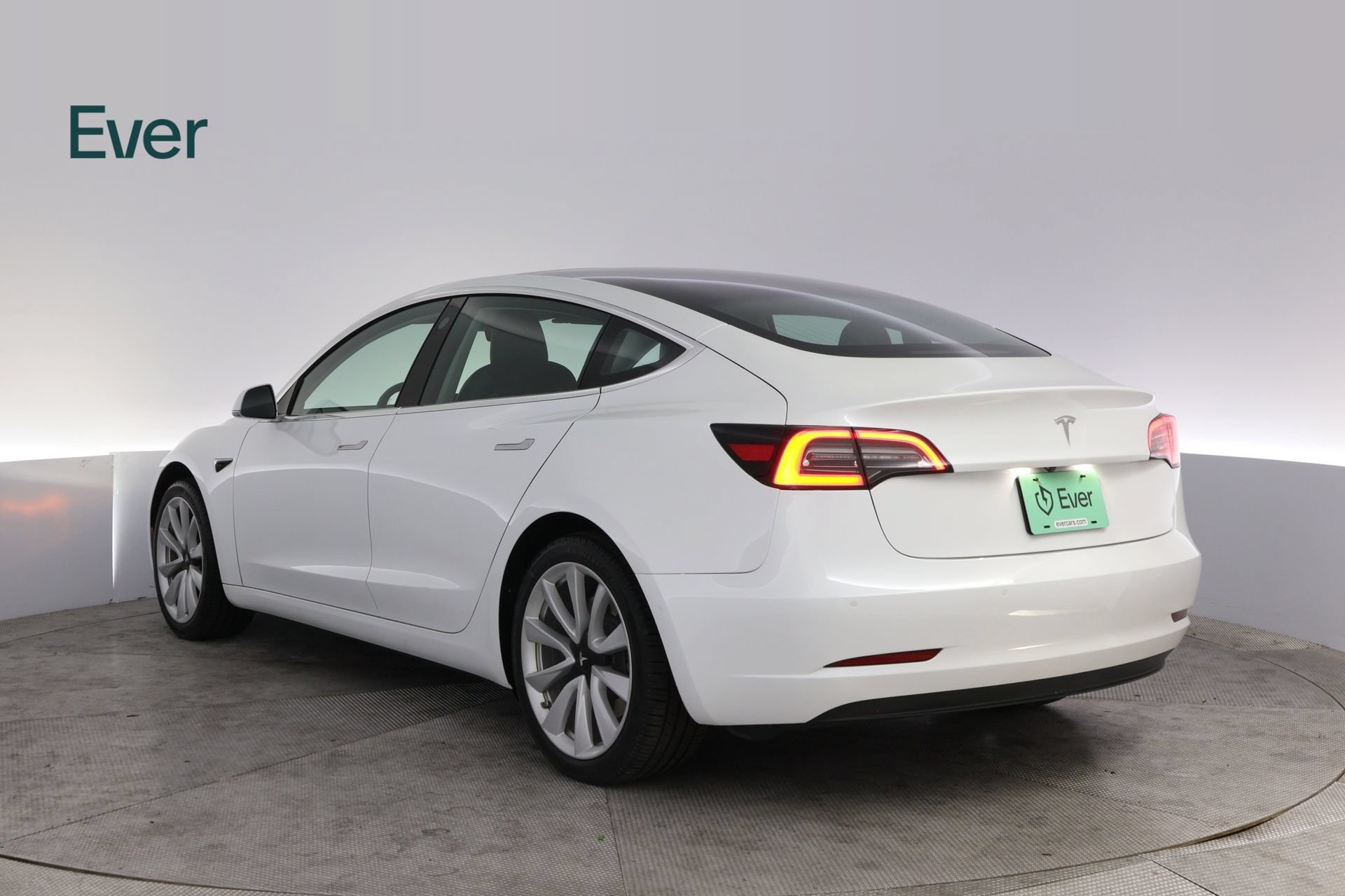Used 2020 Tesla Model 3 Standard Range RWD image 17