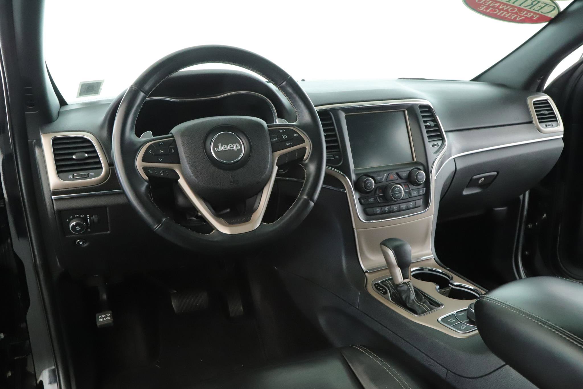 Used 2017 Jeep Grand Cherokee Limited image 2