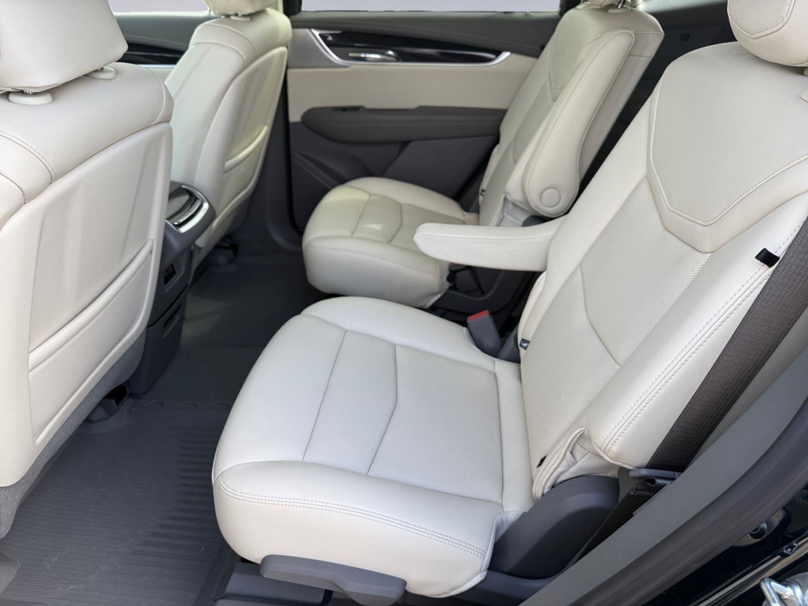 Certified 2024 Cadillac XT6 Premium Luxury w/ Technology Package image 17