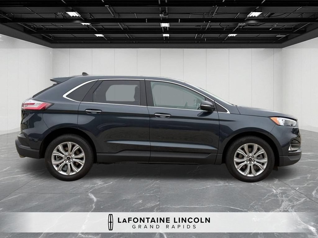 Used 2024 Ford Edge Titanium AWD/4WD image 6