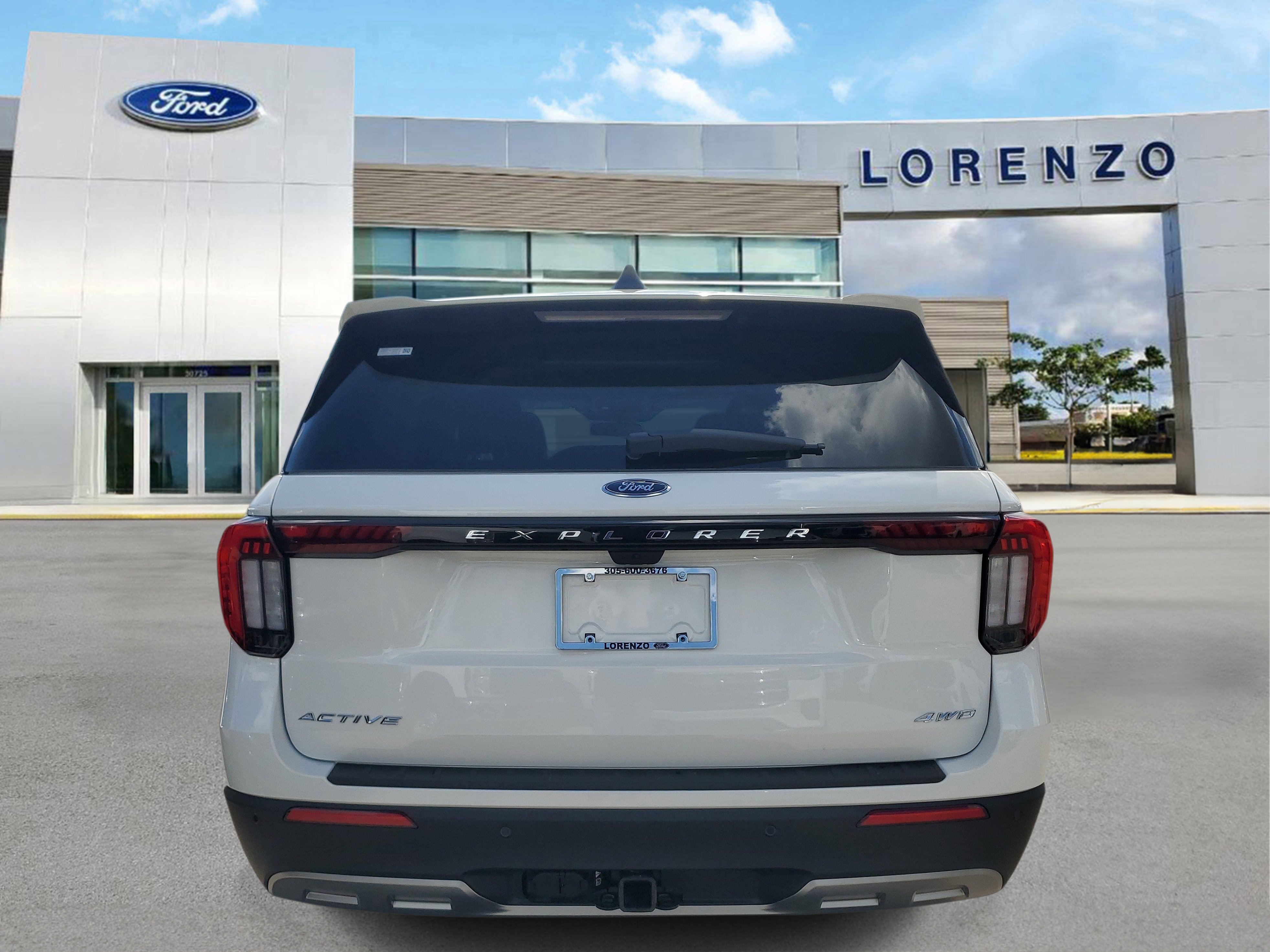 New 2026 Ford Explorer Active image 5