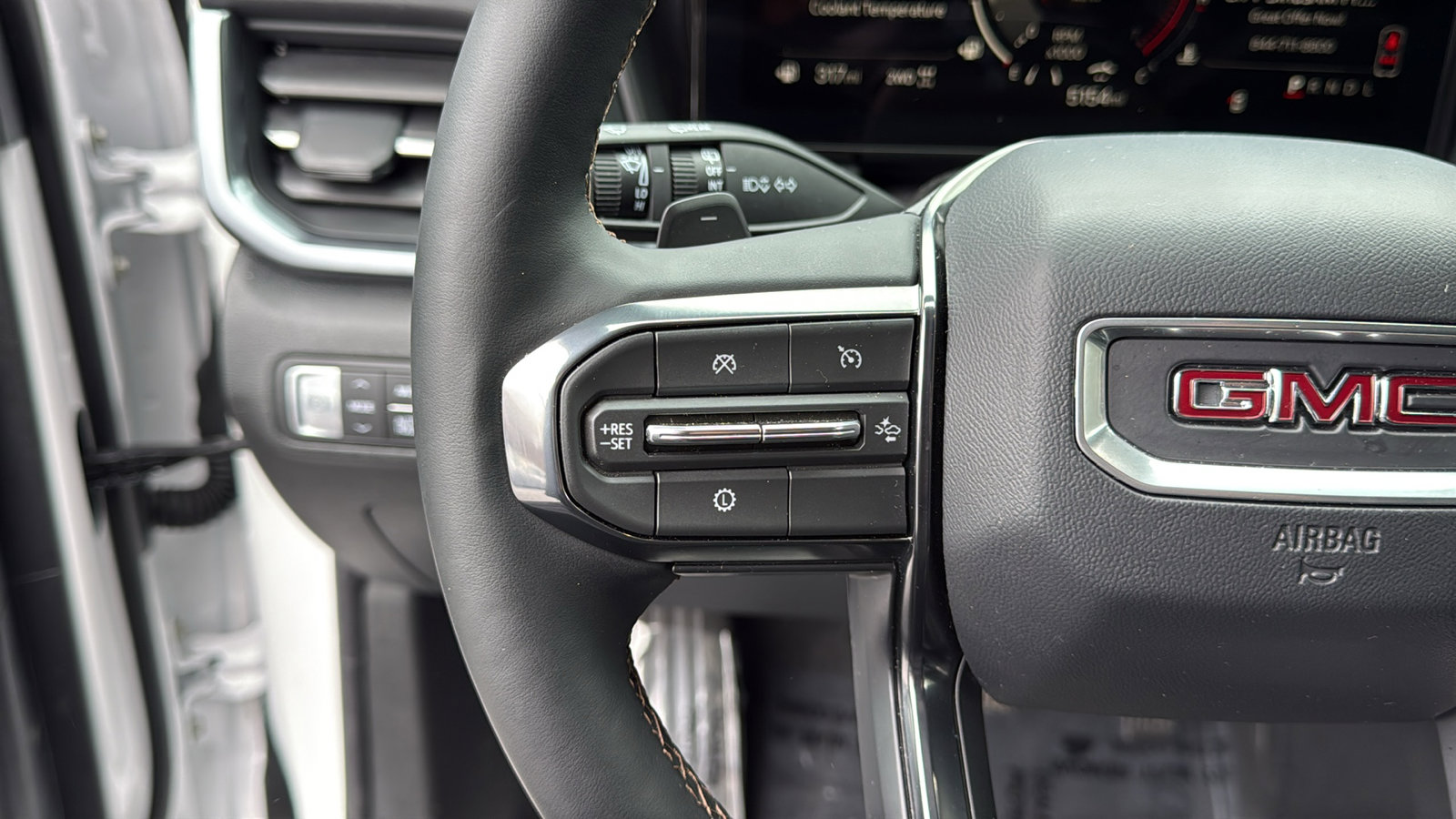 Used 2026 GMC Terrain AT4 w/ Technology Package II image 16