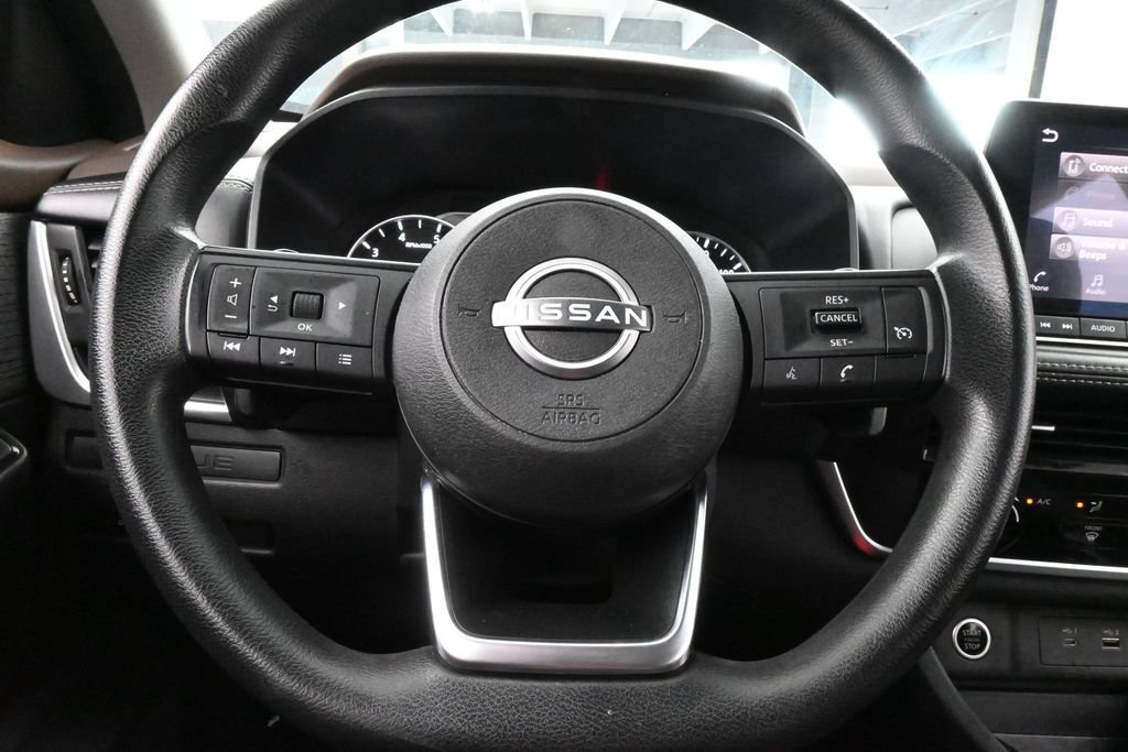 Used 2023 Nissan Rogue S FWD image 25