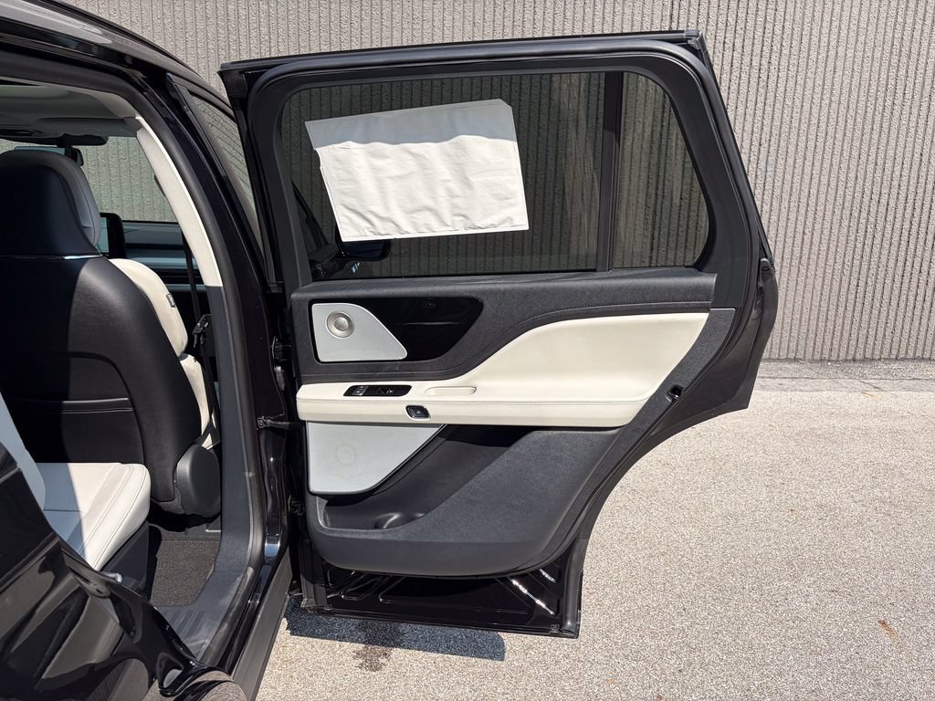 New 2026 Lincoln Aviator Reserve AWD/4WD image 36