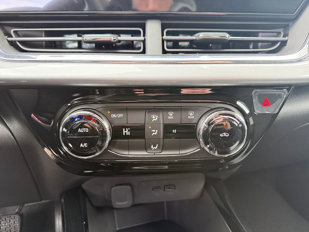 New 2026 Chevrolet Trax LT image 18