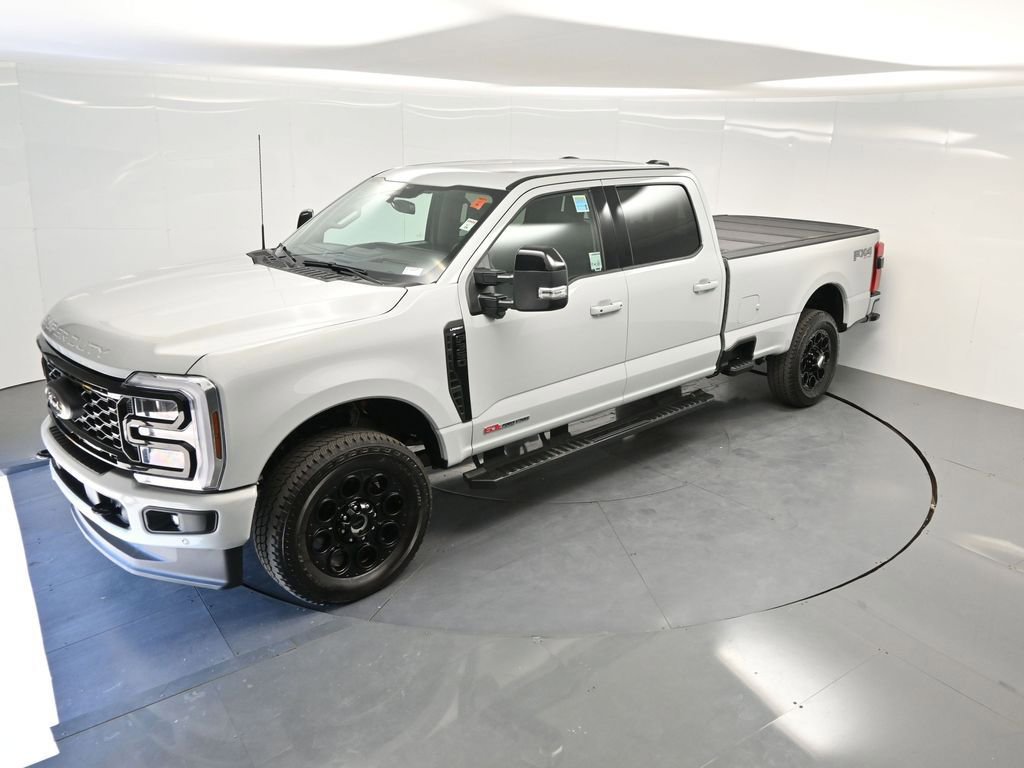 Used 2026 Ford F350 Lariat w/ Black Appearance Package image 43