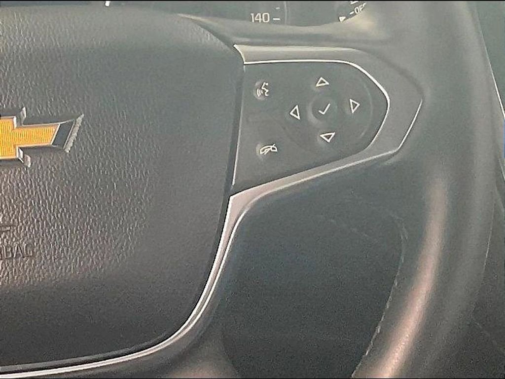 Used 2023 Chevrolet Traverse LT AWD/4WD image 24