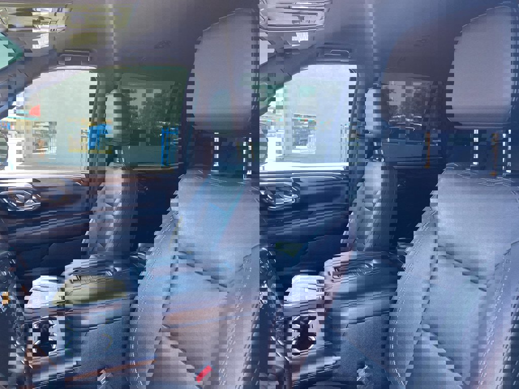 Used 2021 Chevrolet Tahoe LT image 28