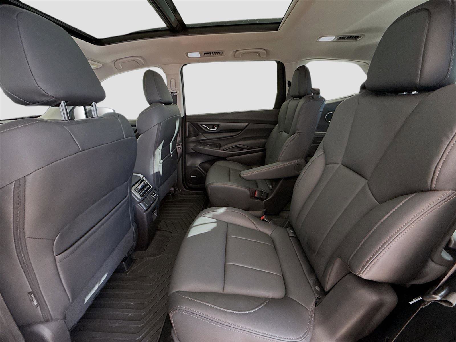 Used 2025 Subaru Ascent Bronze Edition image 28