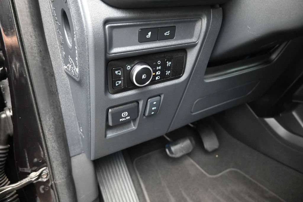 Used 2024 Ford Expedition Max Platinum RWD image 13