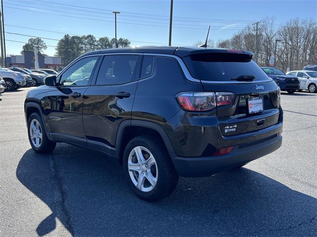 Used 2024 Jeep Compass Sport image 5
