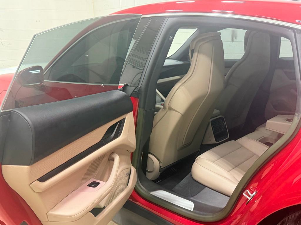 Used 2022 Porsche Taycan 4S image 17