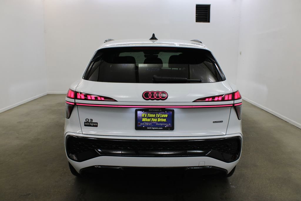 New 2026 Audi Q3 quattro 2.0T image 4