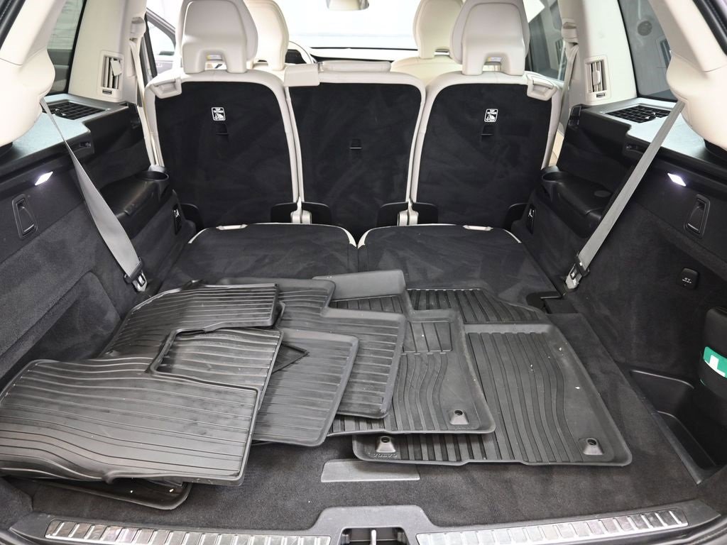 Certified 2024 Volvo XC90 B5 Plus w/ Protection Package Premier image 19