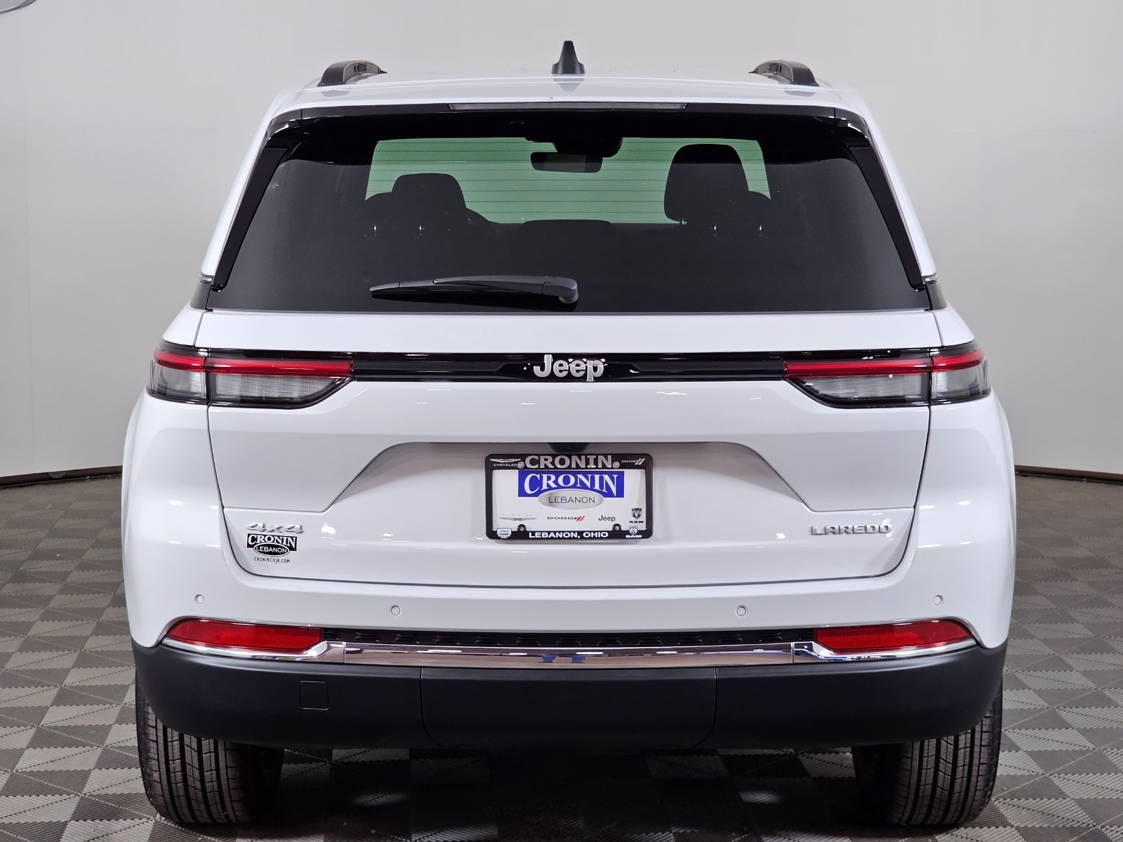 New 2027 Jeep Grand Cherokee Laredo X AWD/4WD image 29