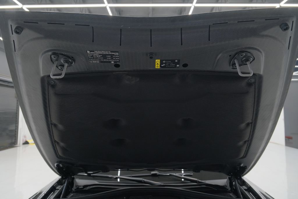 Used 2026 Rolls-Royce Phantom Sedan image 90