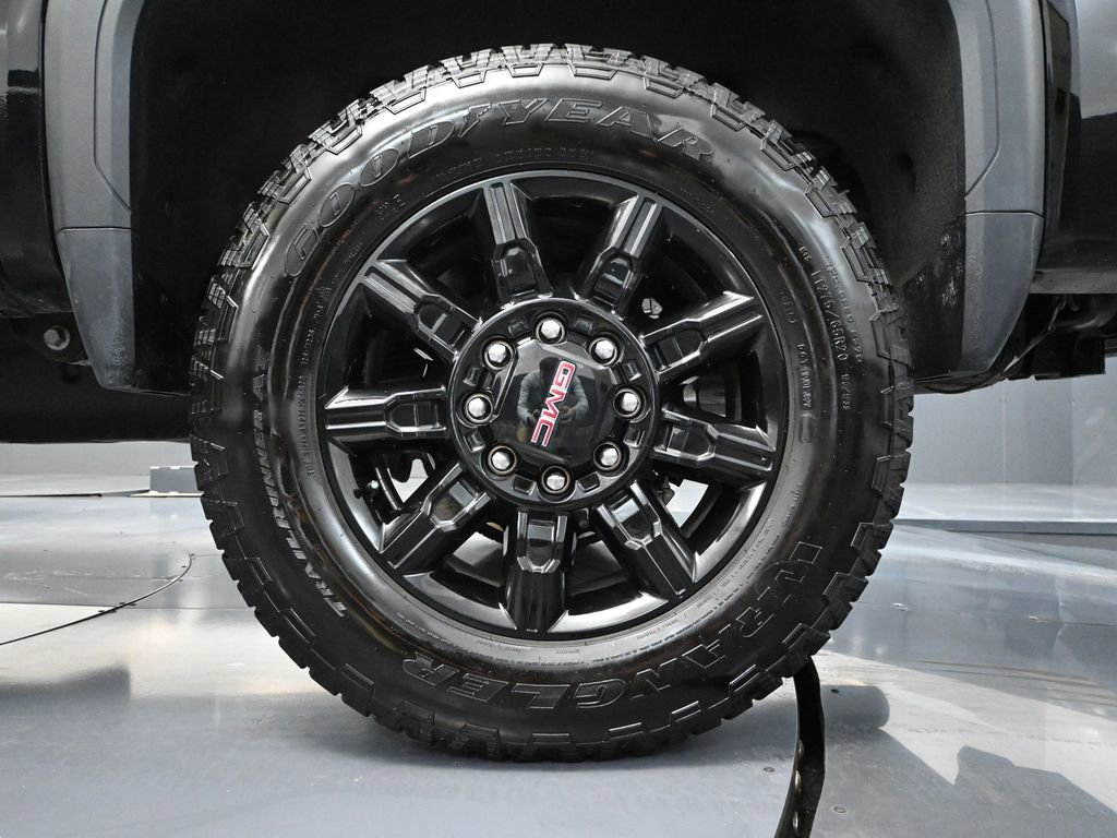 Used 2025 GMC Sierra 3500 AT4 image 16