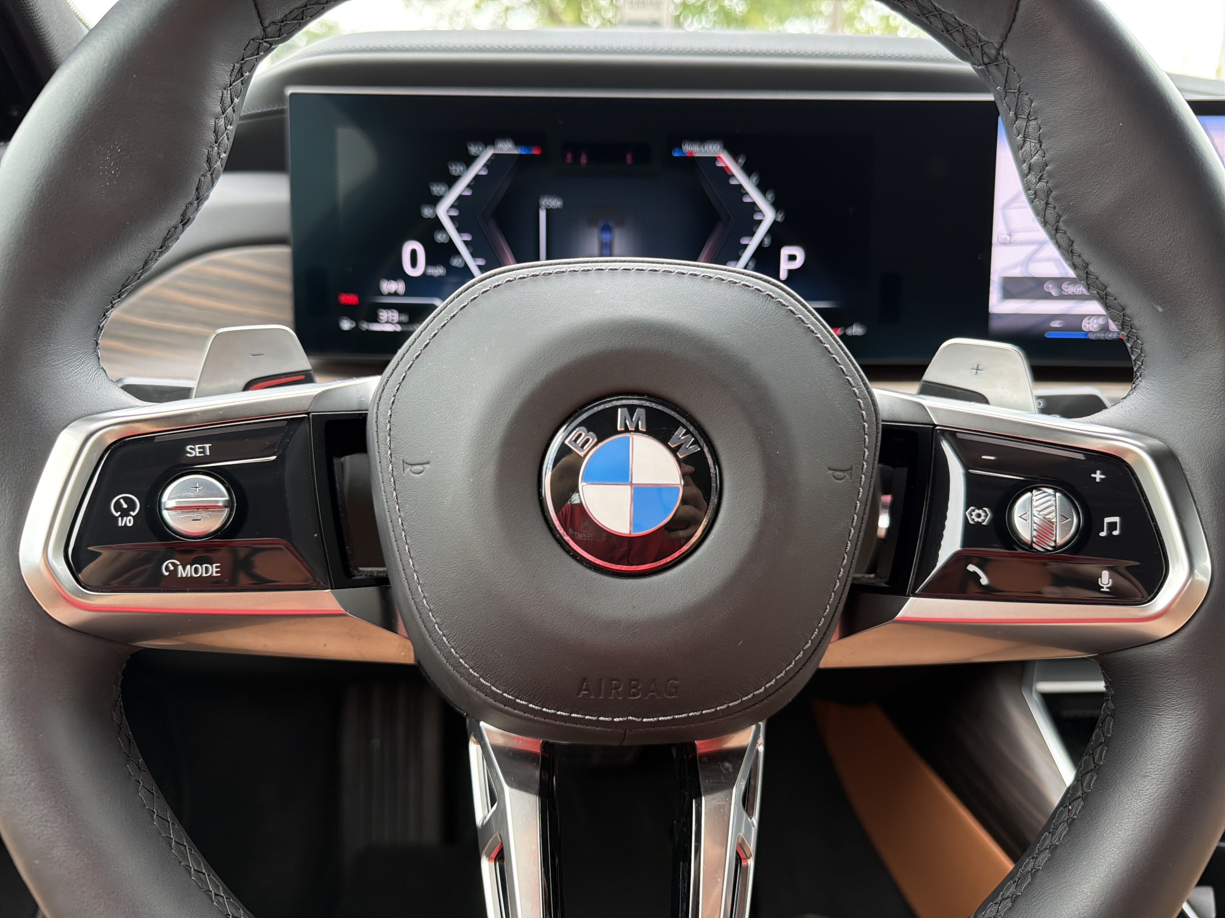 Certified 2026 BMW 740i xDrive AWD/4WD image 11