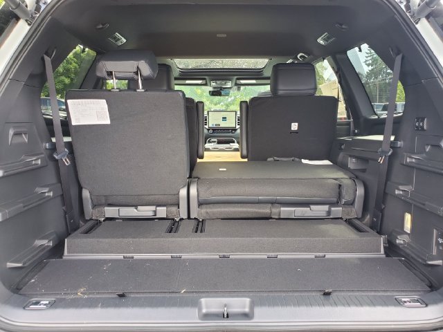 New 2026 Toyota Sequoia Platinum w/ Tow Technology Package AWD/4WD image 7