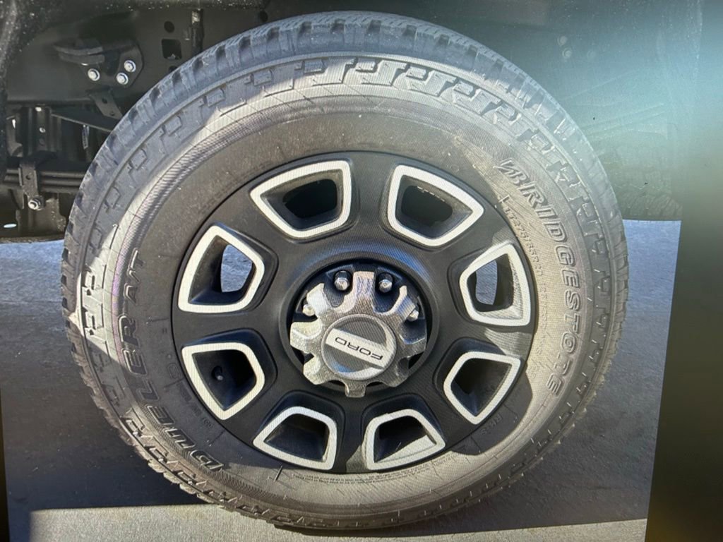 Used 2024 Ford F250 Platinum image 4