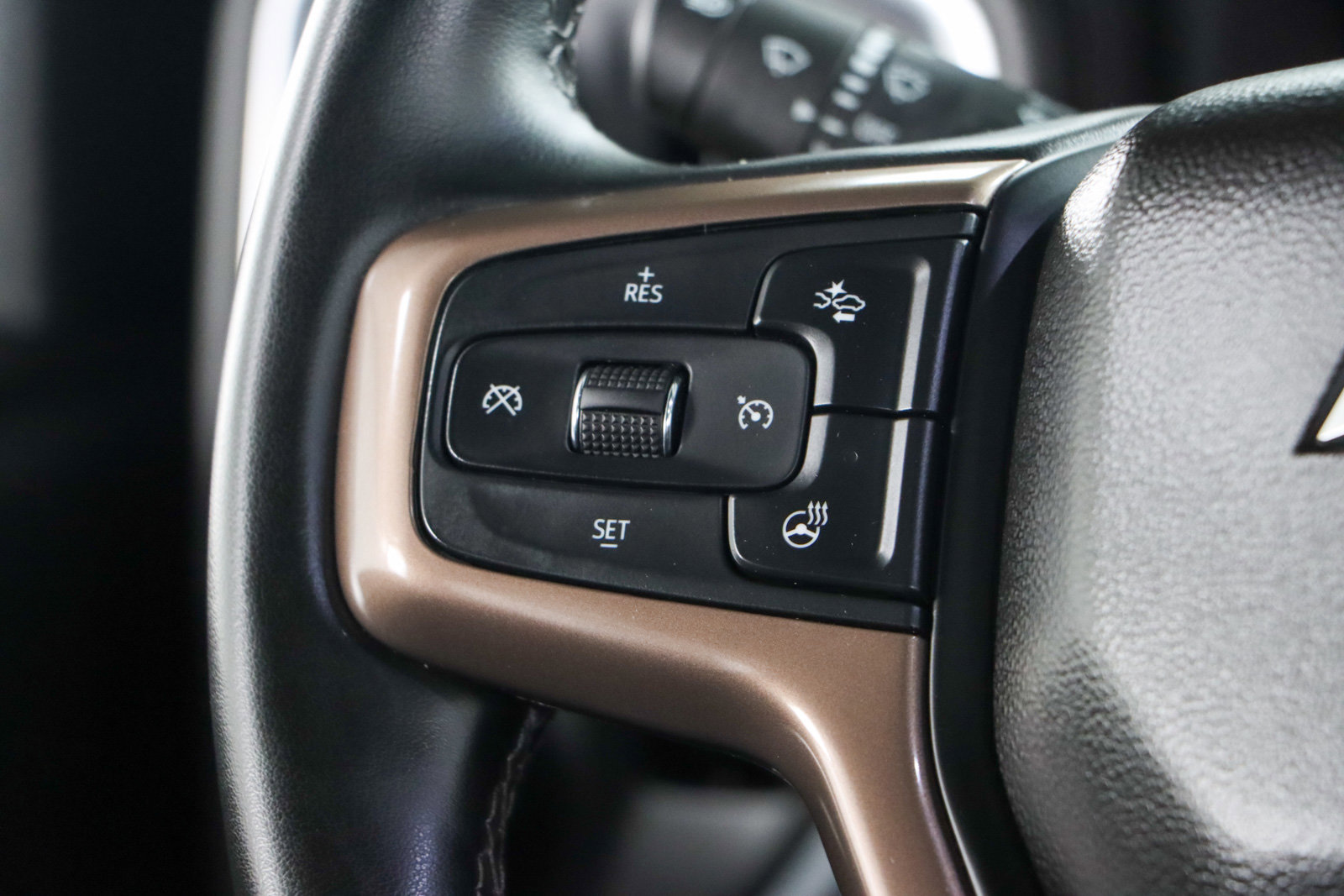 Used 2023 Chevrolet Silverado 2500 High Country image 14