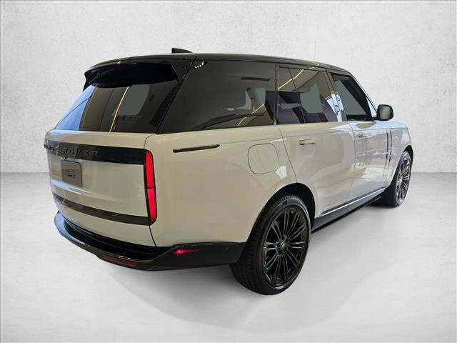 New 2025 Land Rover Range Rover SE image 5