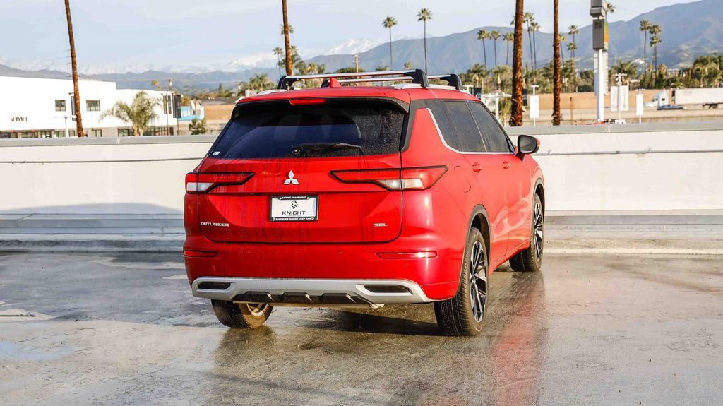 Used 2024 Mitsubishi Outlander SEL image 9