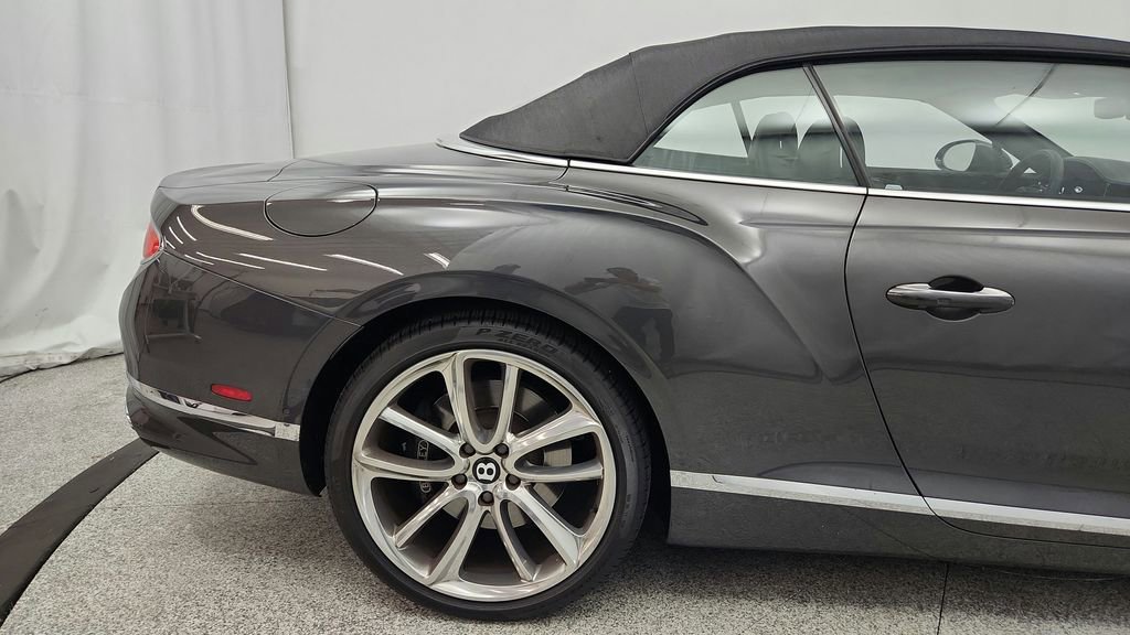 Used 2020 Bentley Continental GT image 34