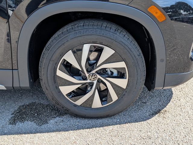 New 2026 Volkswagen Tiguan S FWD image 9