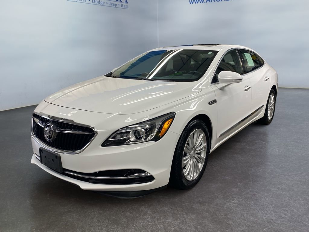 Used 2019 Buick LaCrosse Essence video 1