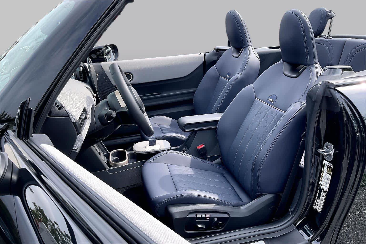 Used 2025 MINI Cooper S FWD image 7