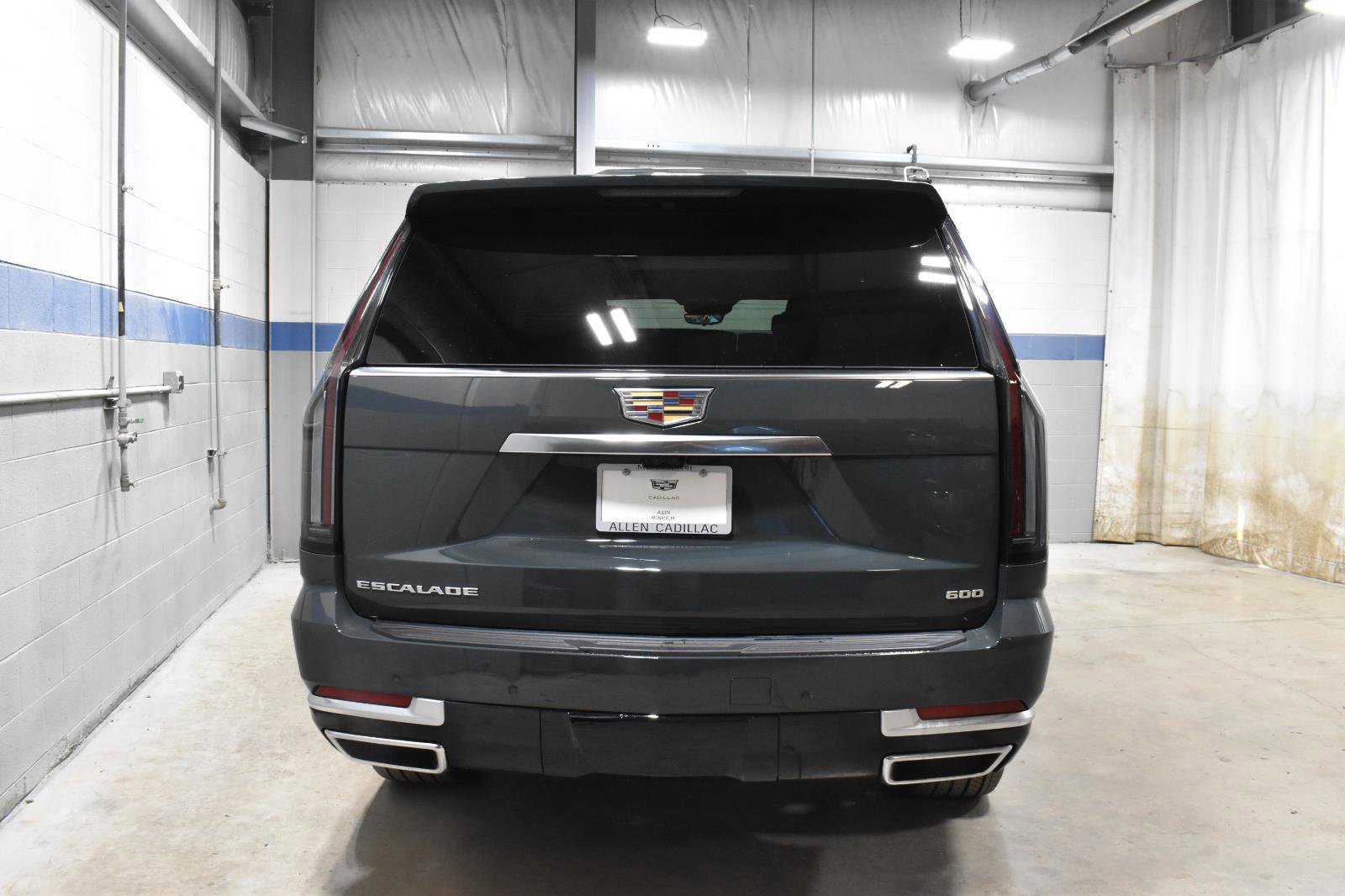 New 2026 Cadillac Escalade ESV Luxury w/ Touring Package image 16