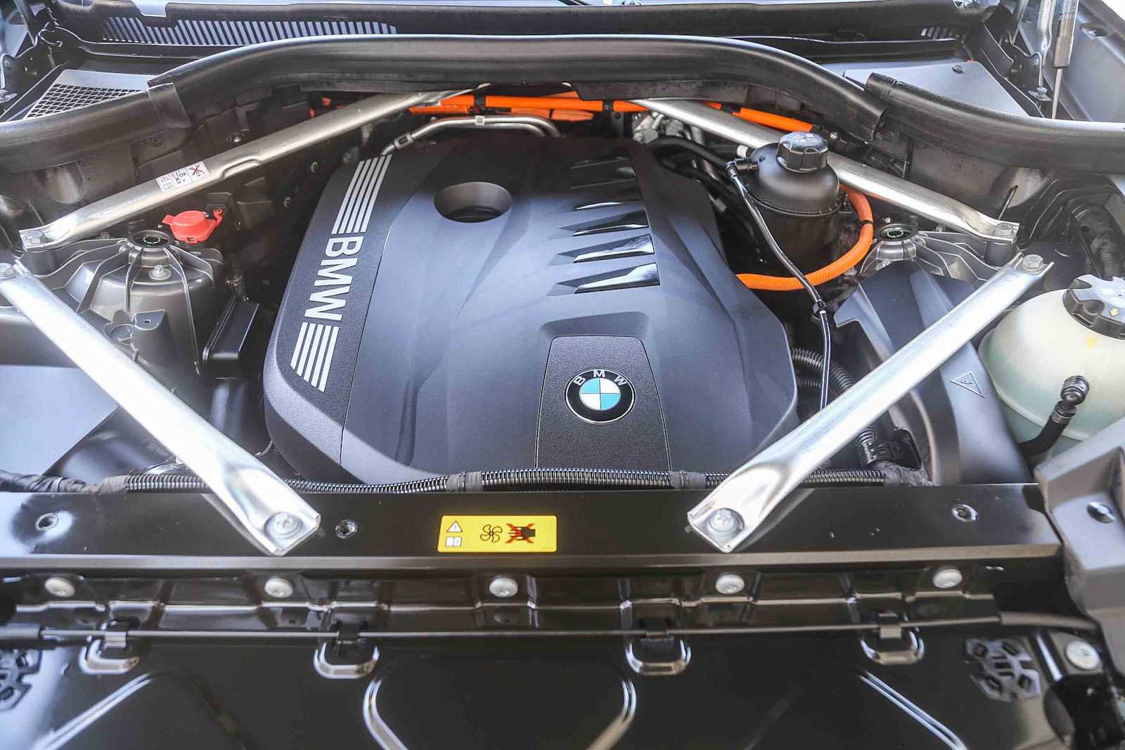 Used 2025 BMW X5 xDrive50e w/ Executive Package image 23