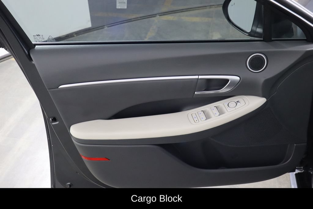 Used 2023 Hyundai Sonata SEL w/ Preferred Accessory Package FWD image 13