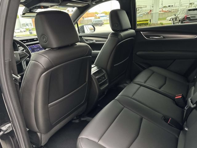 Certified 2025 Cadillac XT5 Luxury w/ LPO, Floor Liner Package FWD image 58