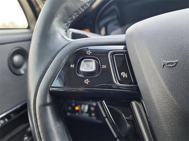 Used 2020 Lincoln Corsair Reserve w/ Equipment Group 202A image 24