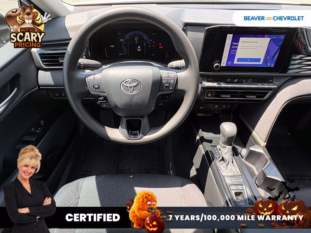 Used 2025 Toyota Camry LE FWD image 16