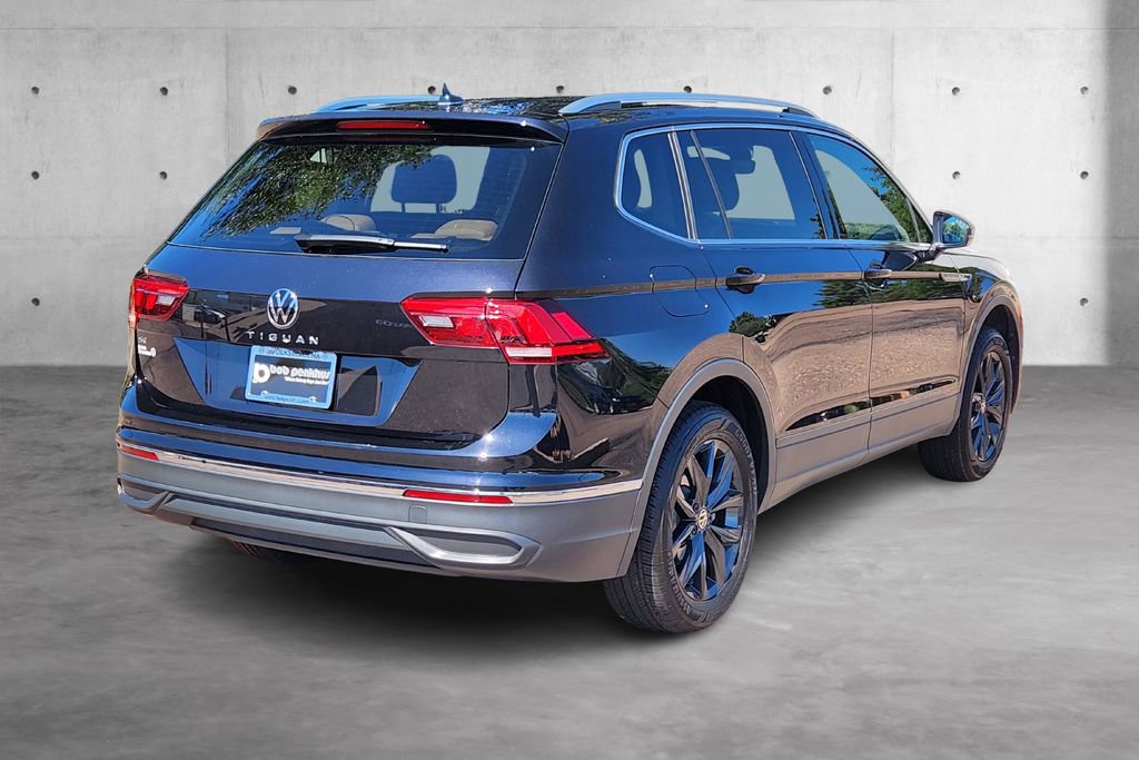 Used 2024 Volkswagen Tiguan SE image 28