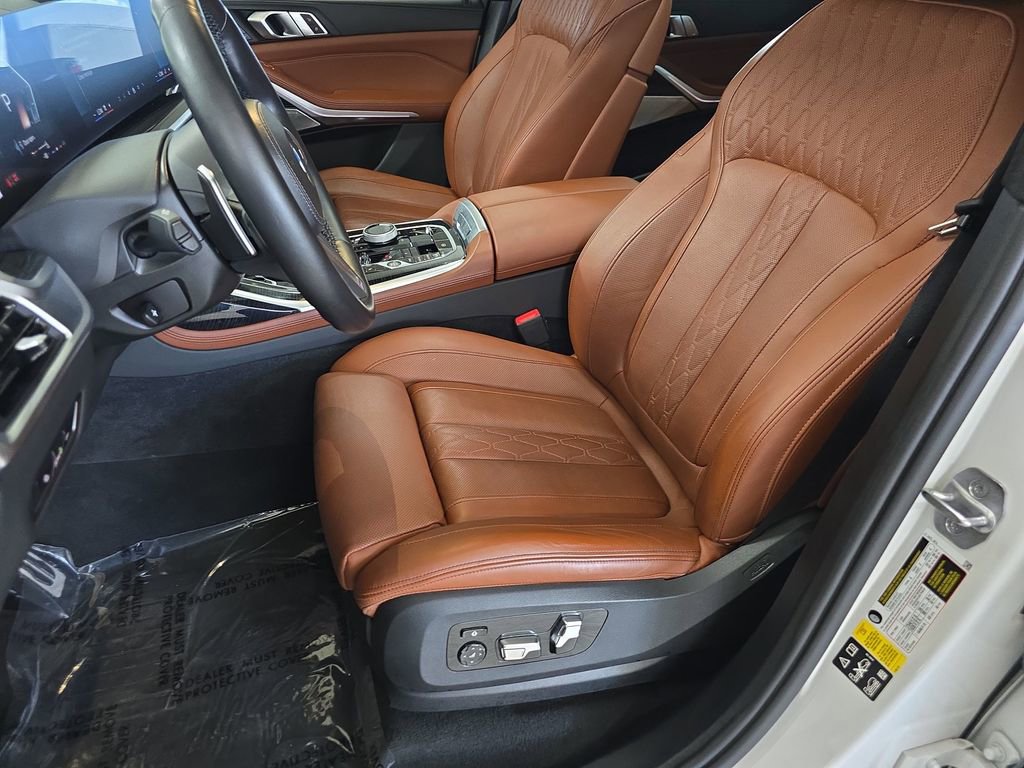 Used 2024 BMW X7 xDrive40i w/ Executive Package AWD/4WD image 17