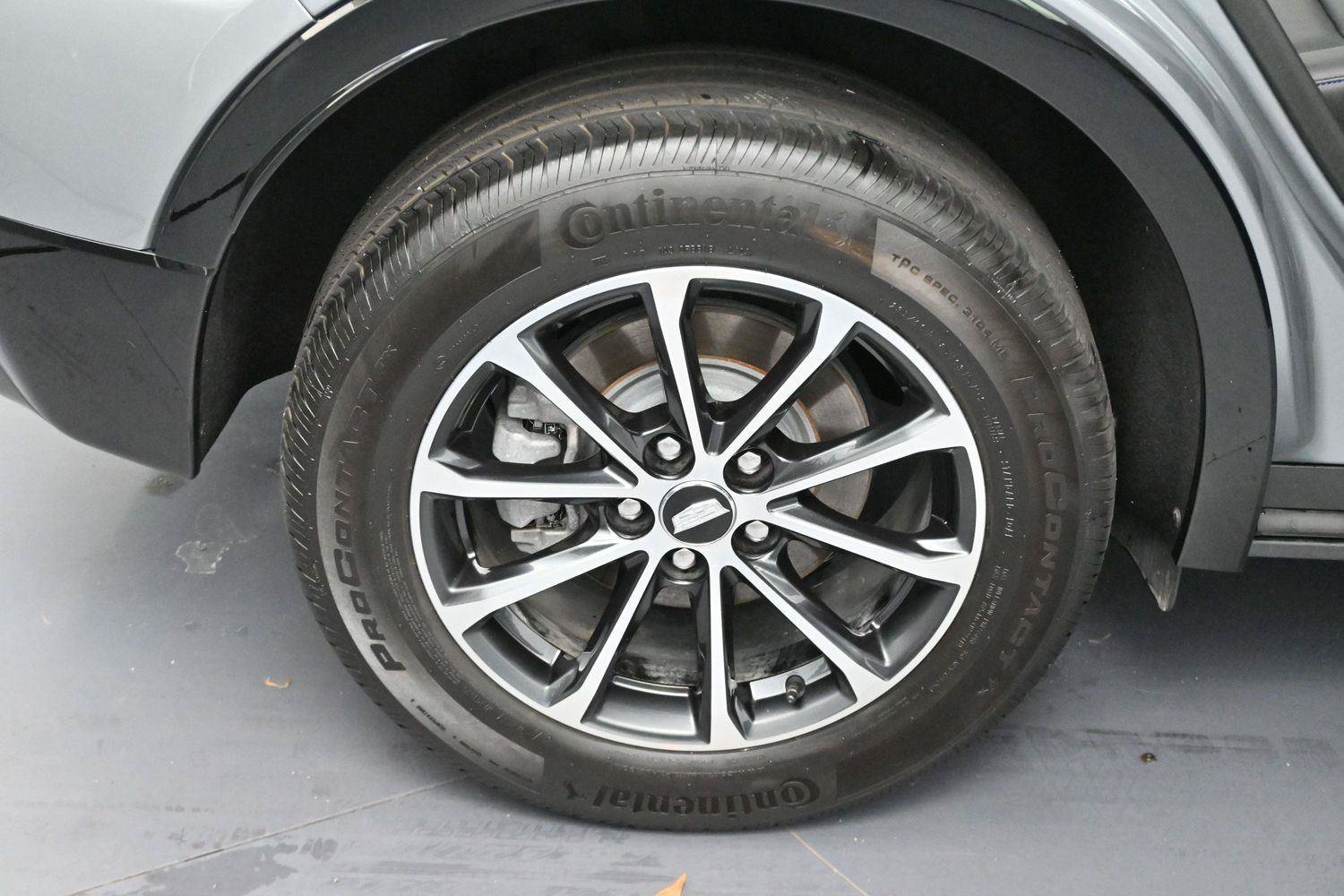 Certified 2024 Cadillac XT4 Sport w/ Cold Weather Package AWD/4WD image 34